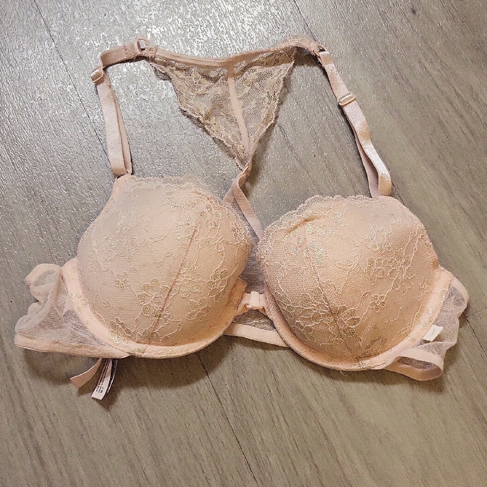 Victoria's Secret Lace Bra in Soft Peach